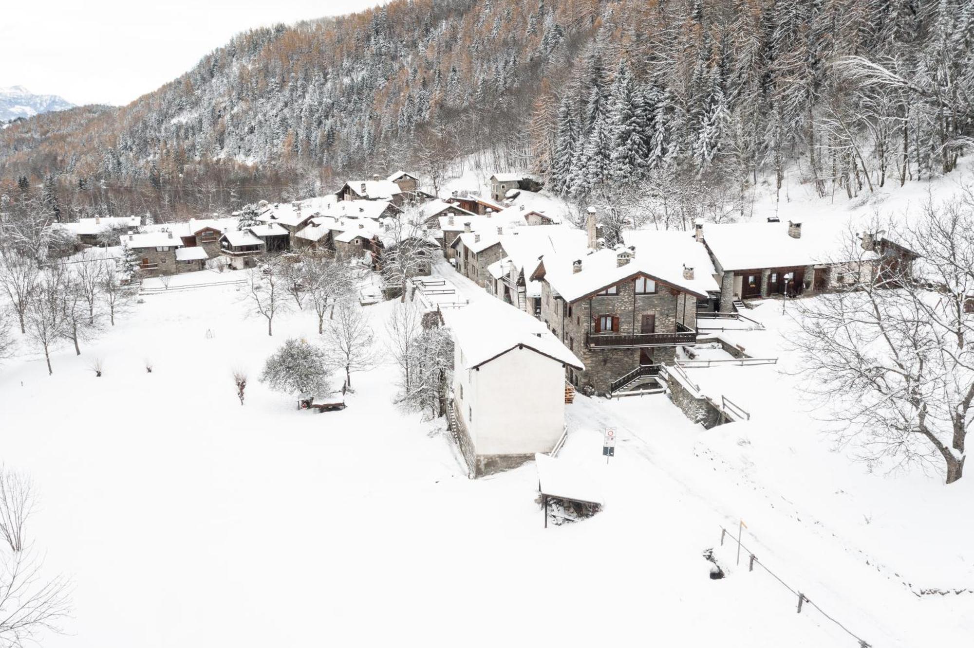 Apartamento Casa Vacanze Grand-Haury da Andrea Arvier Exterior foto